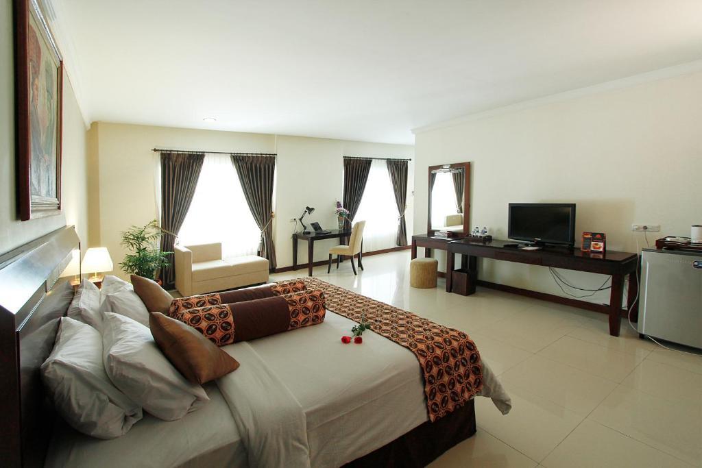Gowongan Inn Yogyakarta Rum bild