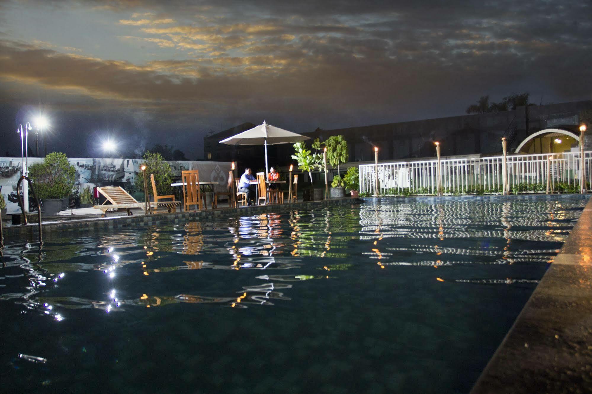 Gowongan Inn Yogyakarta Exteriör bild